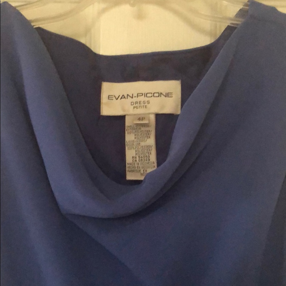 Dress - Picture 2 of 2